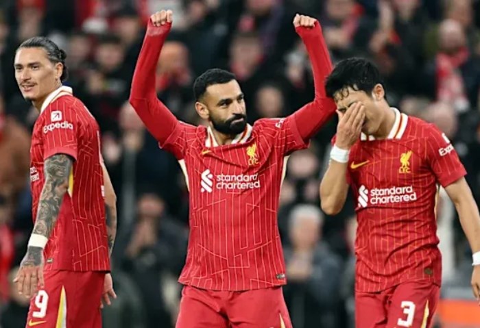 لاعبي ليفربول 