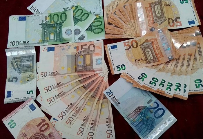 سعر اليورو الأوروبي مقابل الجنيه المصري
