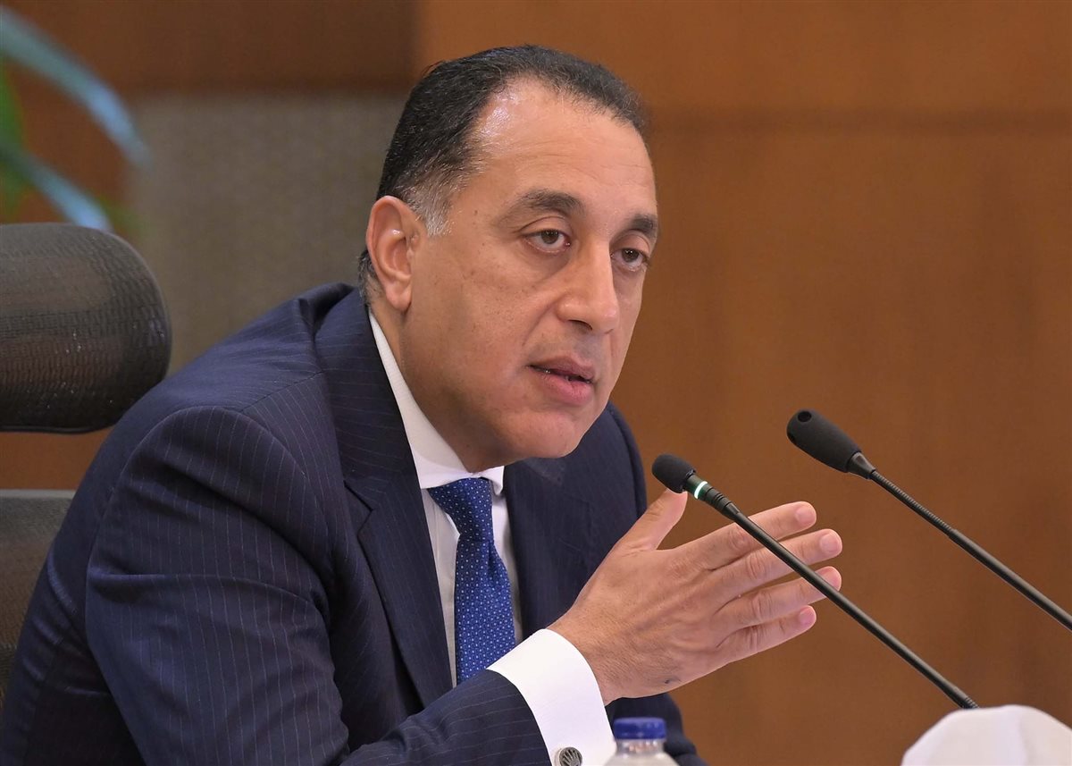 رئيس الوزراء خلال المؤتمر الصحفي للحكومة