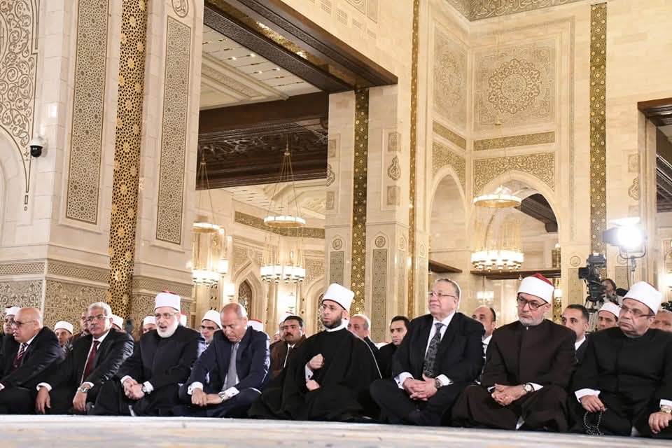 وزير الأوقاف والقيادات الدينية والوطنية