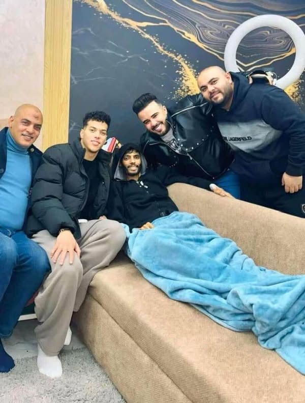 إمام عاشور يزور إبراهيم شيكا 