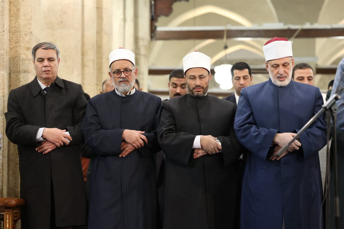 صلاة العشاء والتراويح خامس يوم رمضان