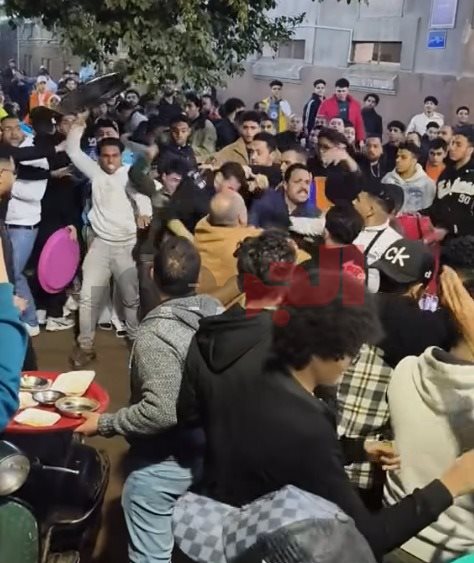 مشاجرة أشهر مطعم فول