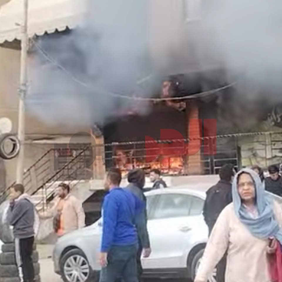 حريق محل حدائق الأهرام