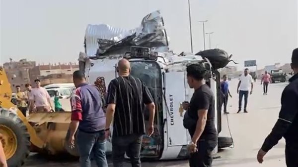 السيارة
