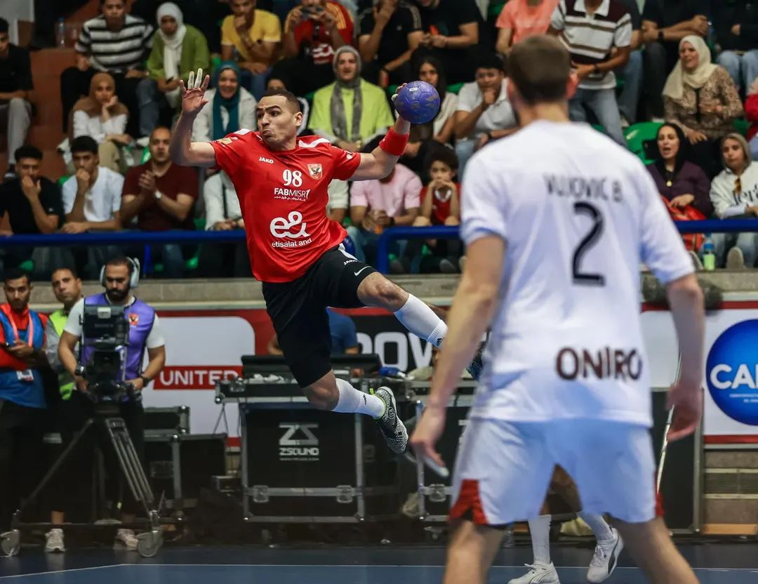 الأهلي والزمالك&nbsp;