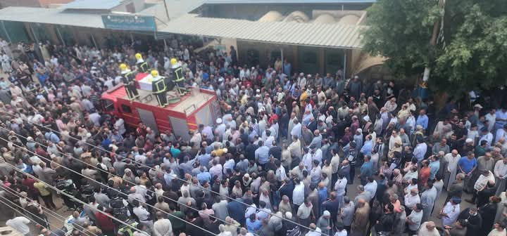 صور من الجنازة بقرية سروهيت&nbsp;