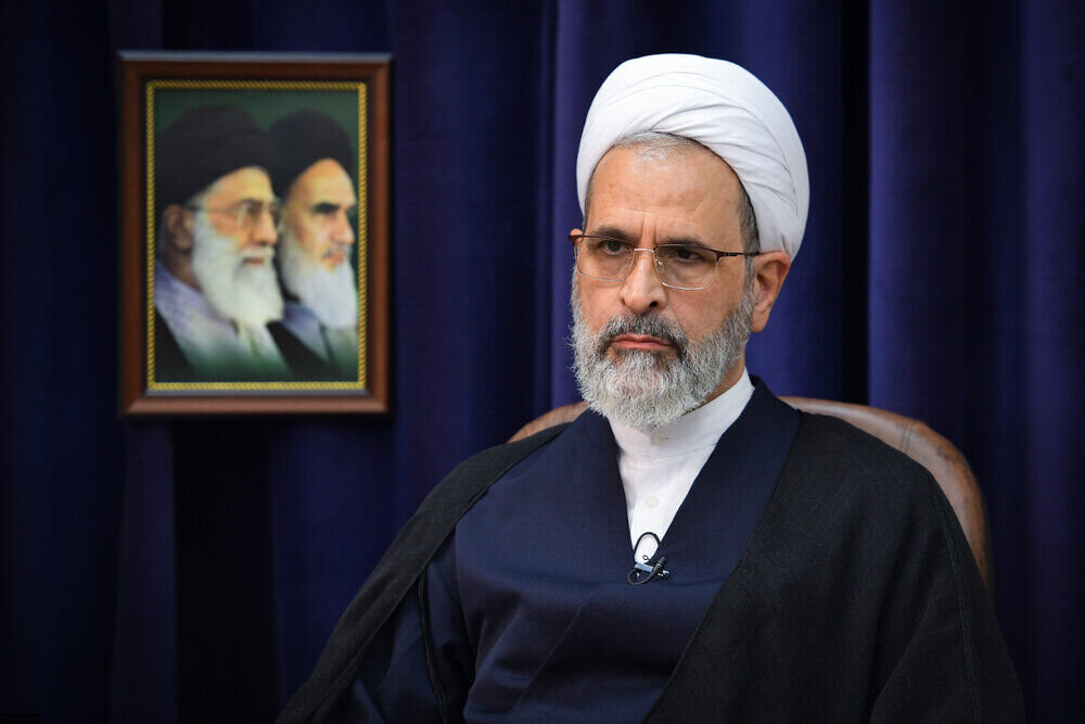 <strong>علي رضا أعرافي</strong>
