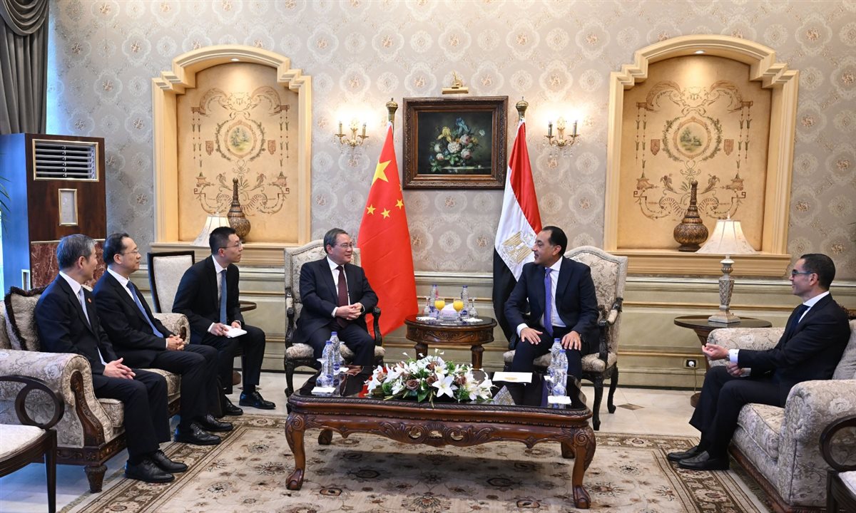 <strong>مدبولي يستقبل رئيس مجلس الدولة الصيني</strong>