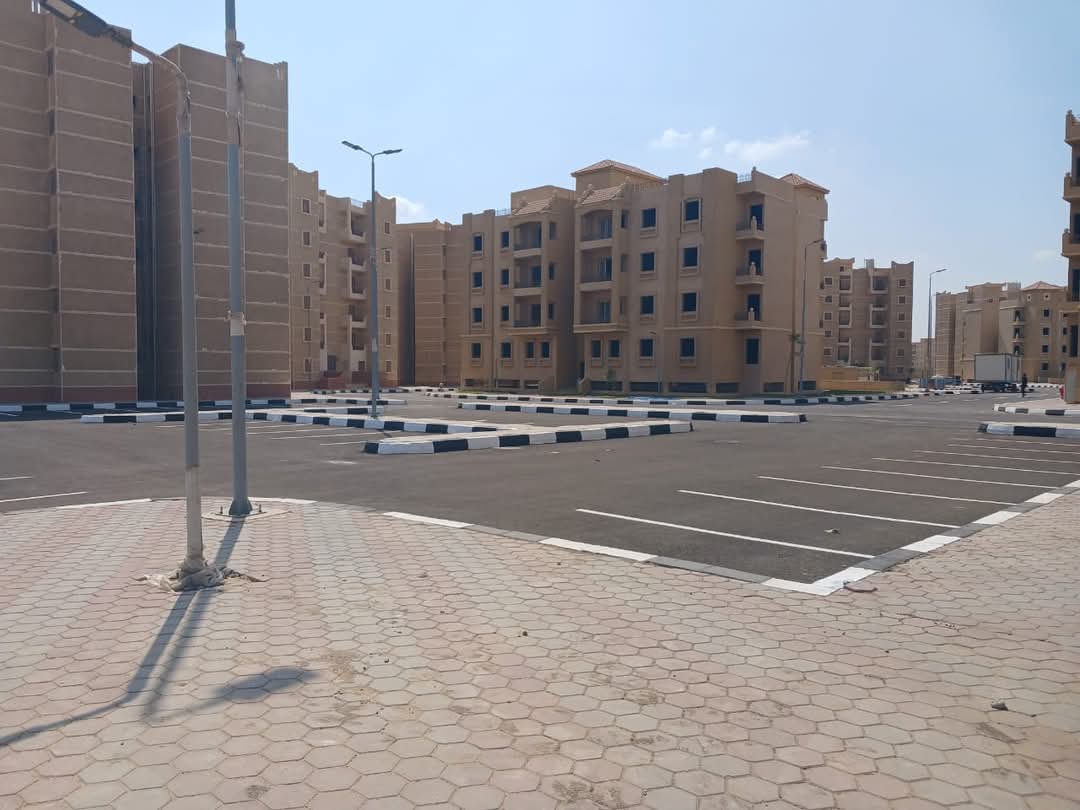 كمباوند الزراعيين في أكتوبر