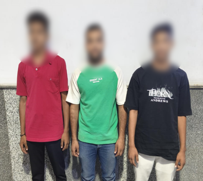 المتهمين بإلقاء حجارة على القطار بأسيوط