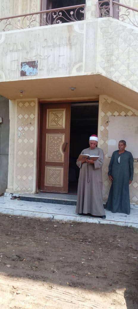 وكيل اوقاف الفوم أثناء الجولة على المساجد