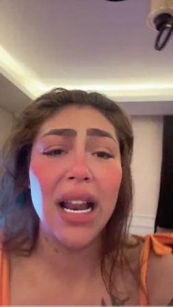 بكاء هدير عبد الرازق&nbsp;
