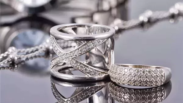 <strong alt=