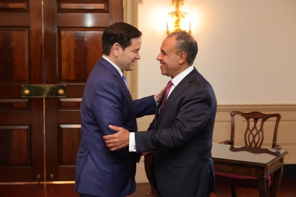 وزير الخارجية ونظيره الأمريكي