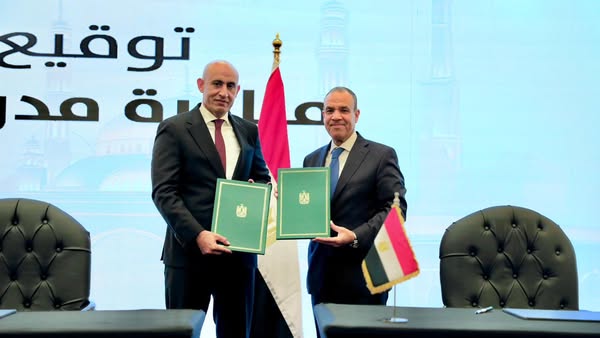 وزير الخارجية مع وزير التعليم&nbsp;