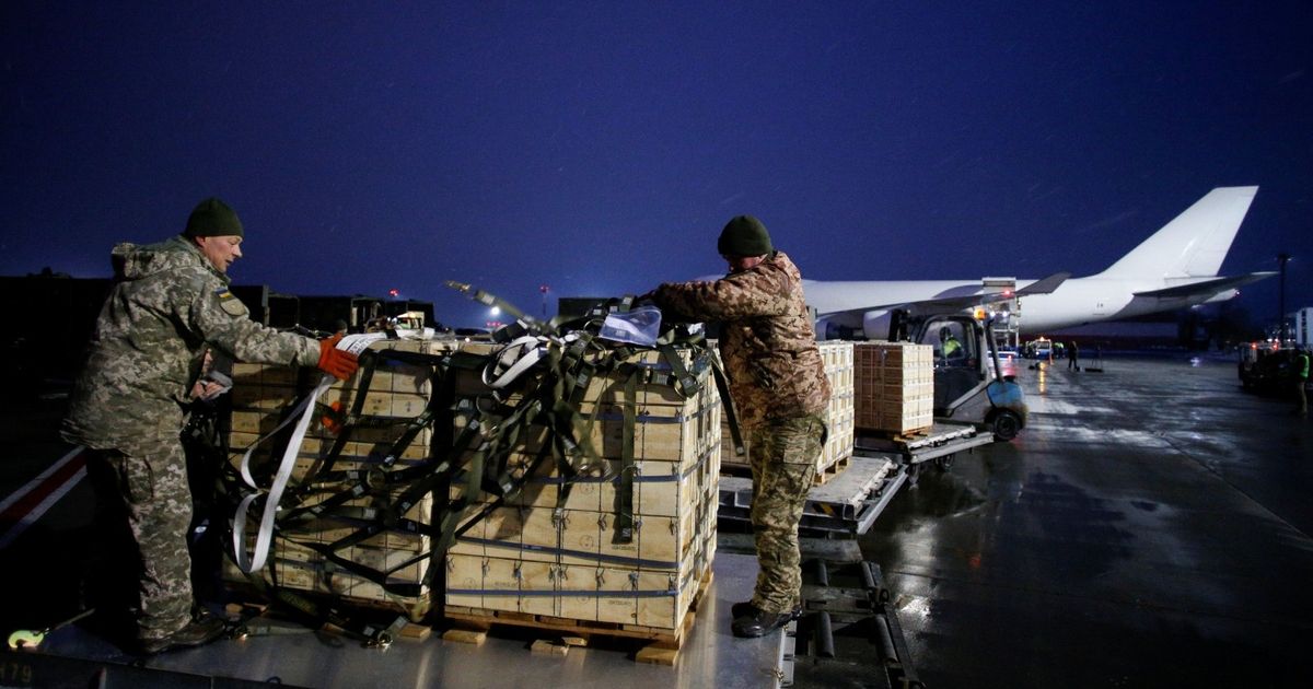 الناتو يرحب بأولى شحنات المعدات الأمريكية لأوكرانيا بتمويل هولندي