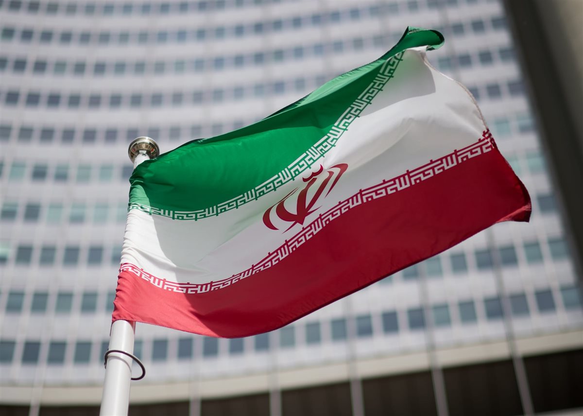 إيران تنقل العلماء النوويين الناجين إلى أماكن آمنة