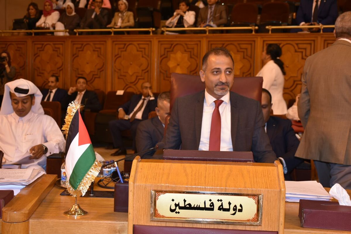 <strong> مندوب فلسطين بالجامعة العربية</strong>