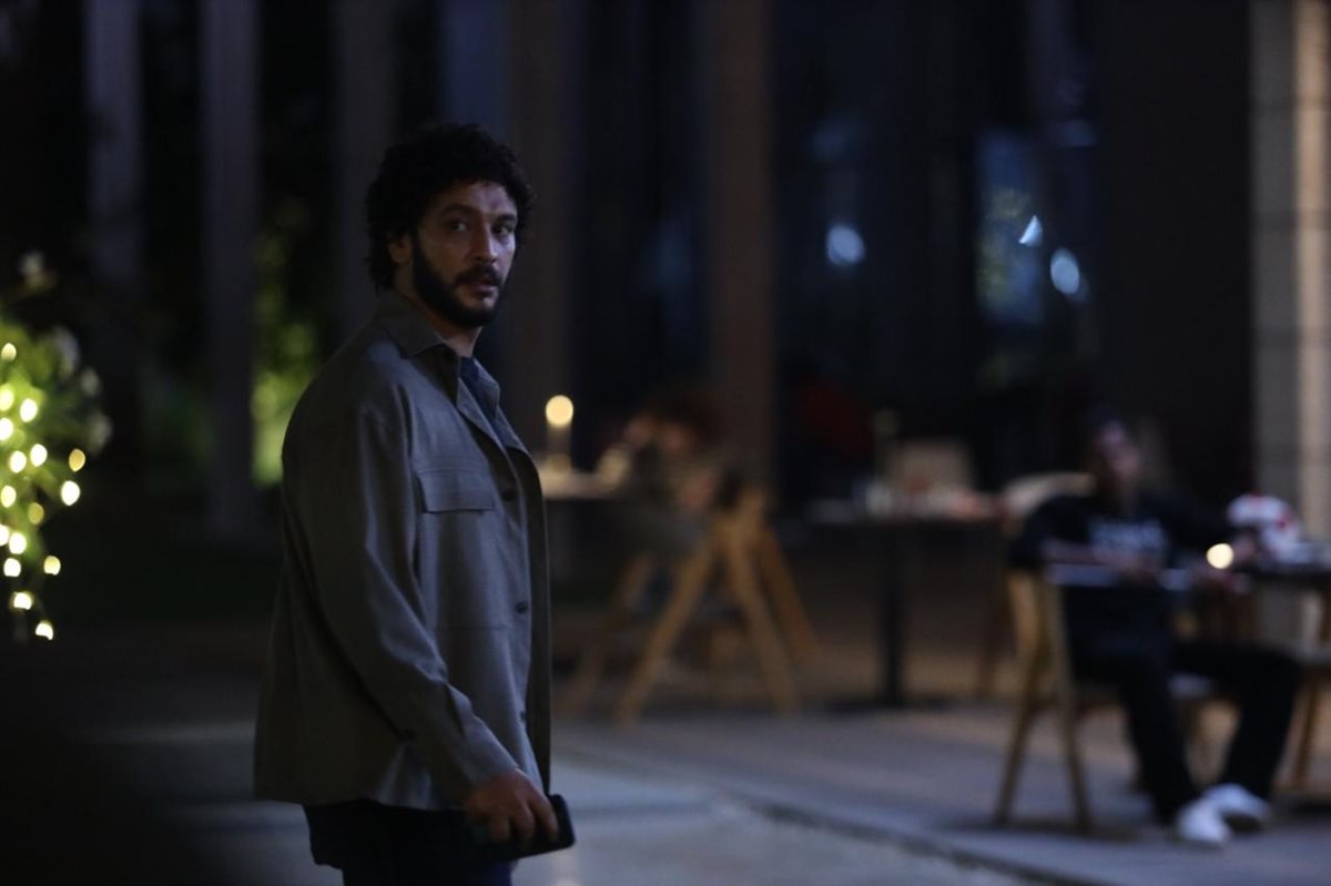 <strong>مسلسل ما تراه ليس كما يبدو</strong>