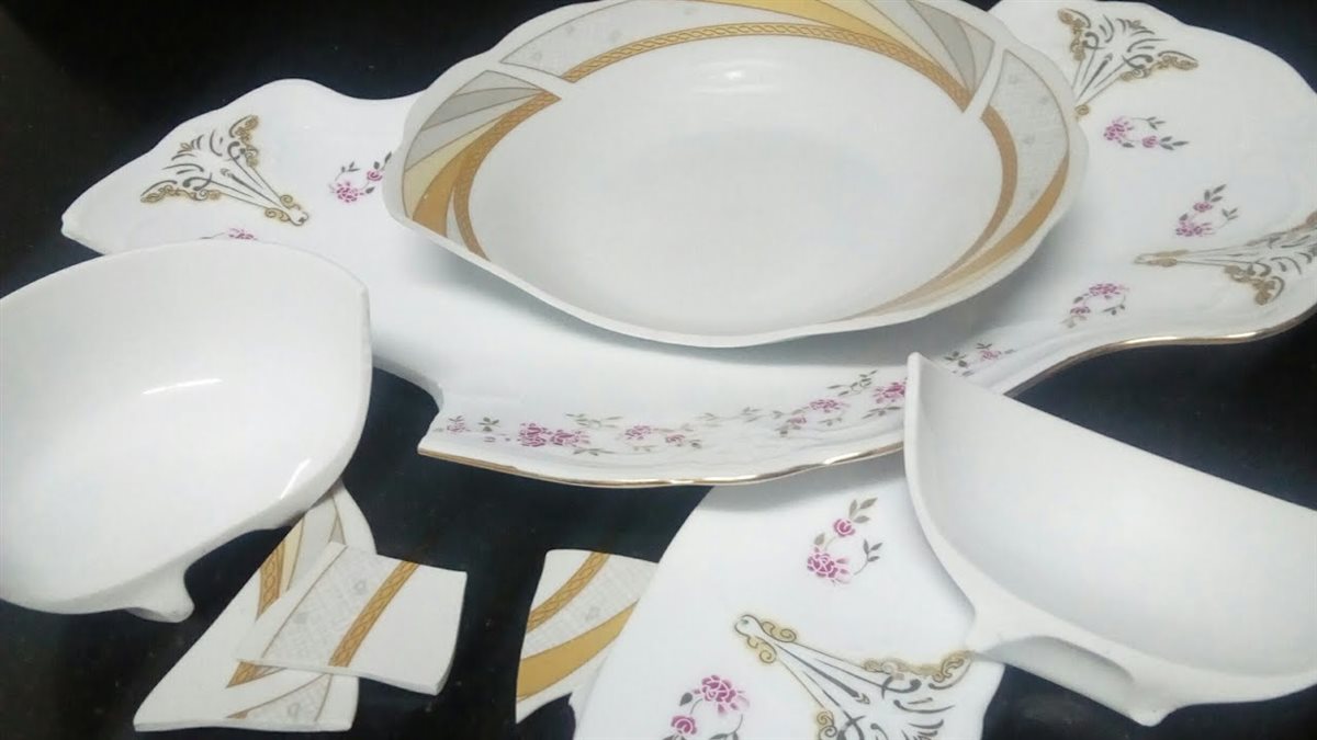 تفسير رؤية أطباق مكسورة