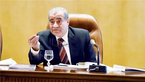 &nbsp;بطاقات ذكية وأسواق منظمة.. بصمات باقية بعد رحيل وزير التموين على المصيلحي