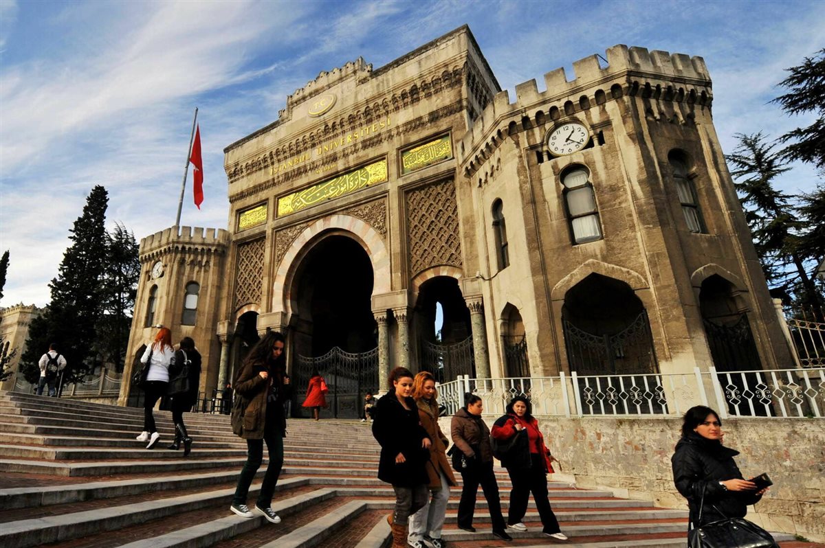 طلاب الثانوية العامة 2025 مصر