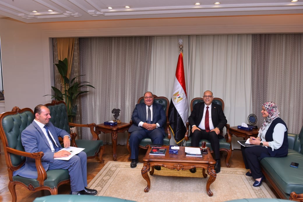 <strong>جبران يستعرض جهود 