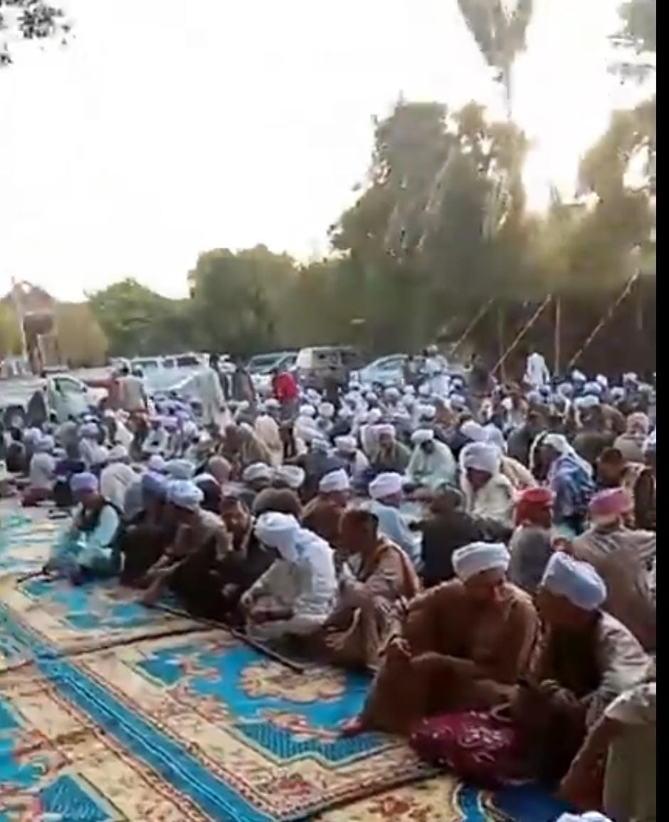 شاهد ليلة الصلح بنجع العرب.. قبيلة الرشايدة تُسدل الستارعلى نزاع أبناءعمومة بـبلي&nbsp;