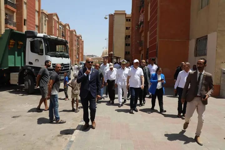 محافظ القاهرة يواصل لليوم الثالث حملته لإعادة الانضباط بمدينة معا بحي السلام&nbsp;