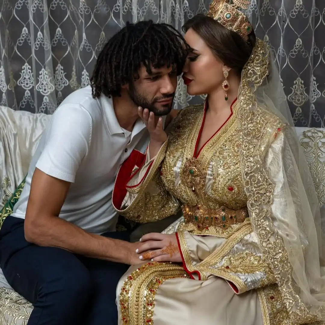 حنان زوجة محمد النني الثانية