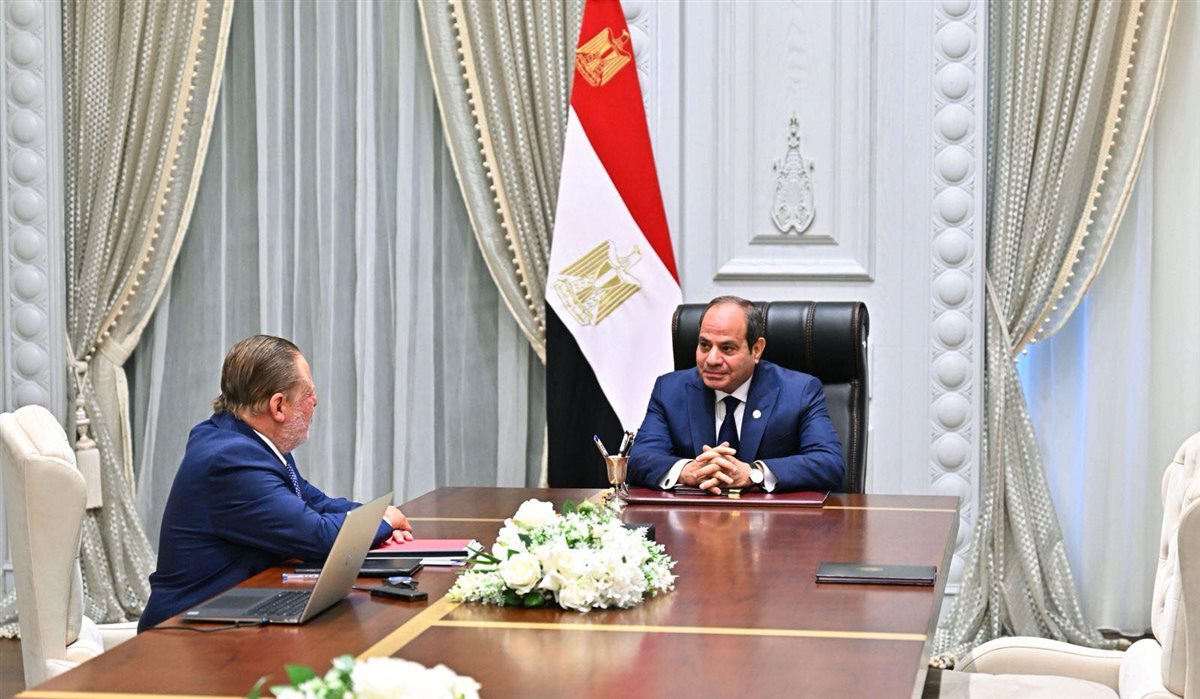 السيسي مع محافظ البنك المركزي