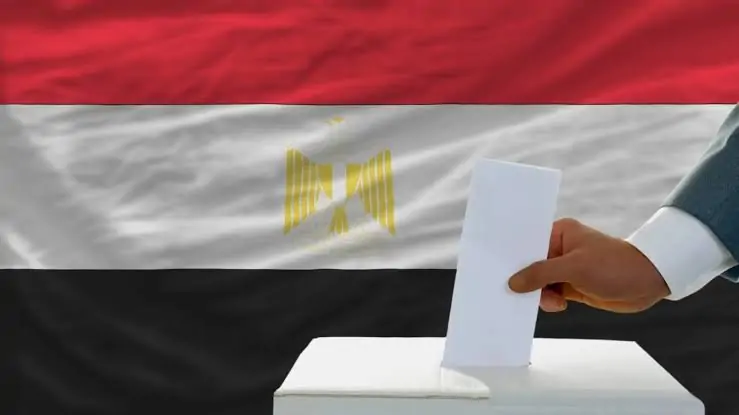 <strong>التصويت بجولة الإعادة بانتخابات الشيوخ 2025</strong>