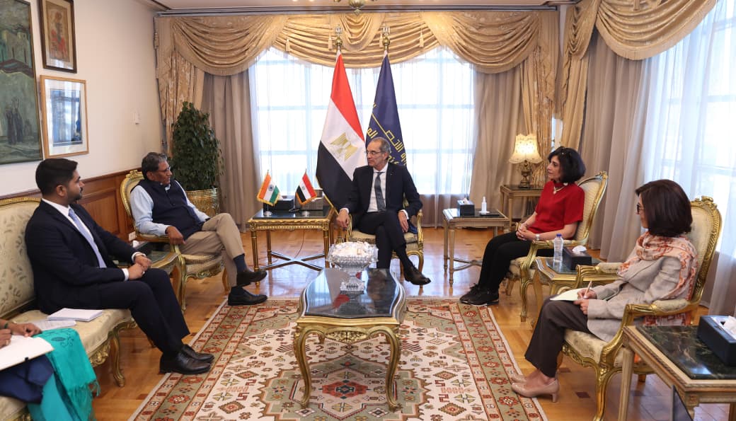 عمرو طلعت وزير الاتصالات وتكنولوجيا المعلومات&nbsp;