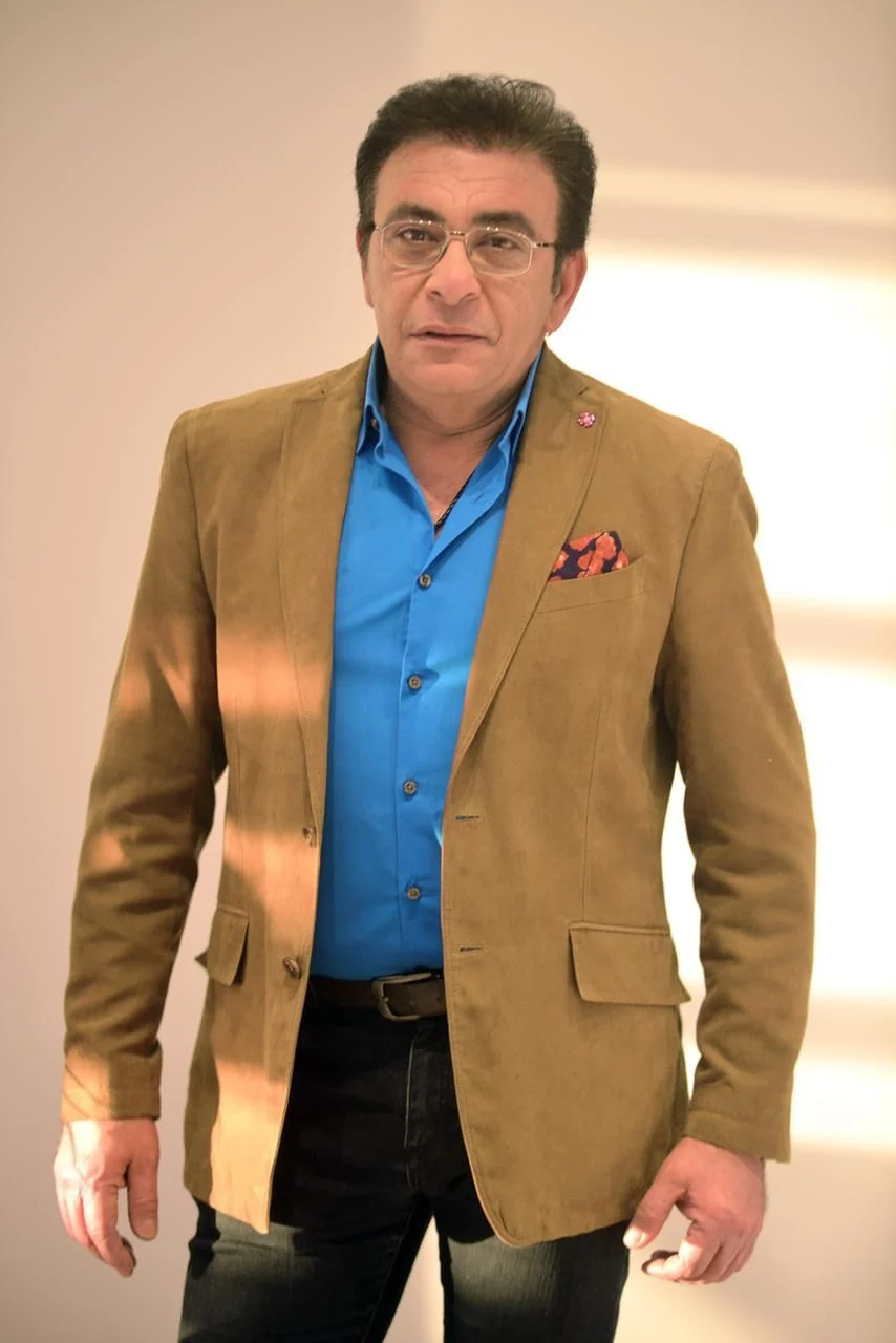 <strong>الإعلامي عاطف كامل</strong>