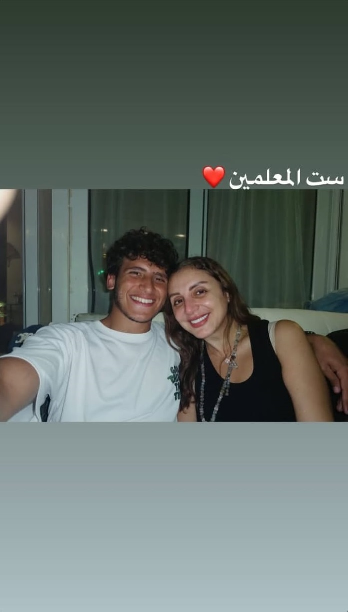 <strong>أنغام وأبنها عبد الرحمن</strong>