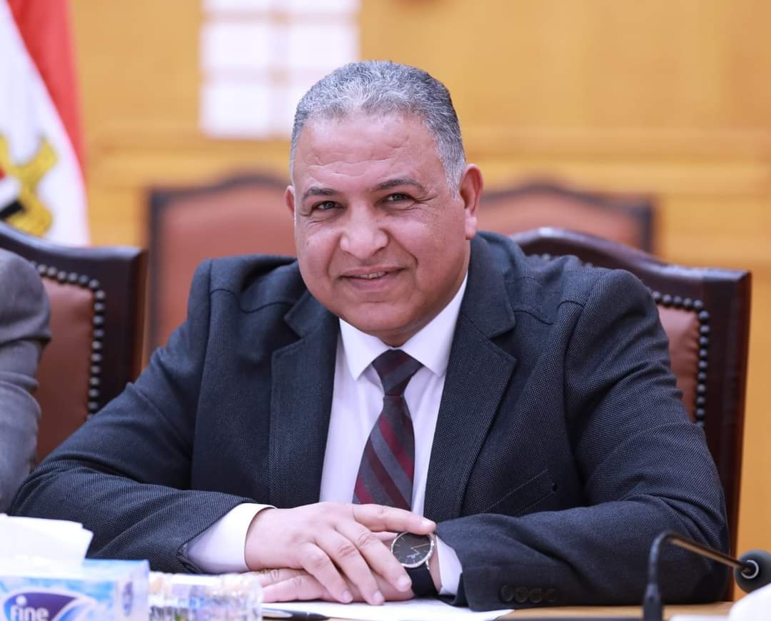 <strong>دكتور محمد فكري نائب رئيس جامعة الأزهر لفرع البنات </strong>