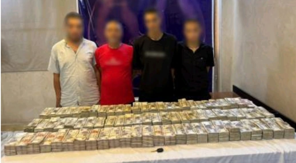 المتهمين