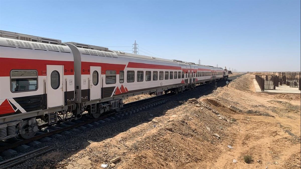 قطار كهربائي يربط بورسعيد بالإسكندرية