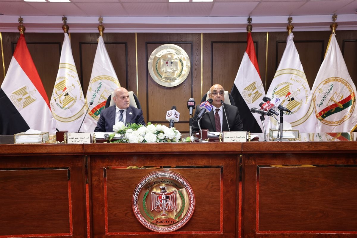 &nbsp;أعضاء النيابة الإدارية الجدد يؤدون اليمين القانونية أمام وزير العدل