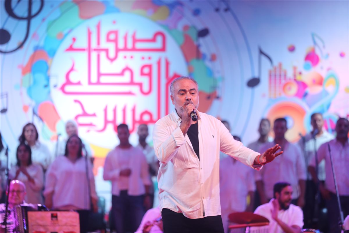 <strong>برنامج