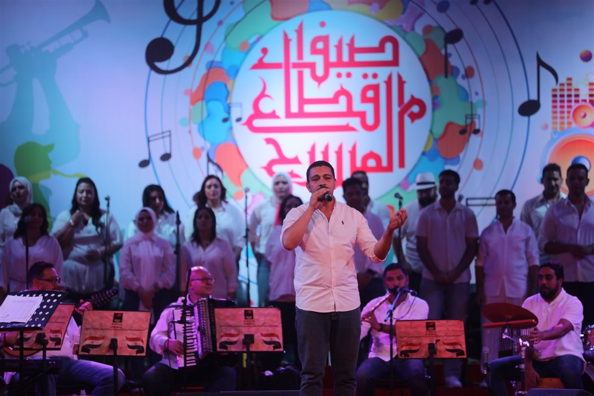 <strong>برنامج