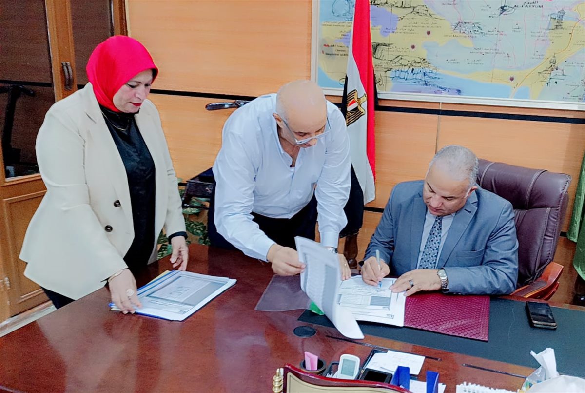 وكيل وزارة &nbsp;التعيم بالفيوم اثناء الاعتماد