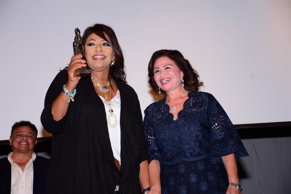 <strong>مهرجان بردية السينمائى</strong>
