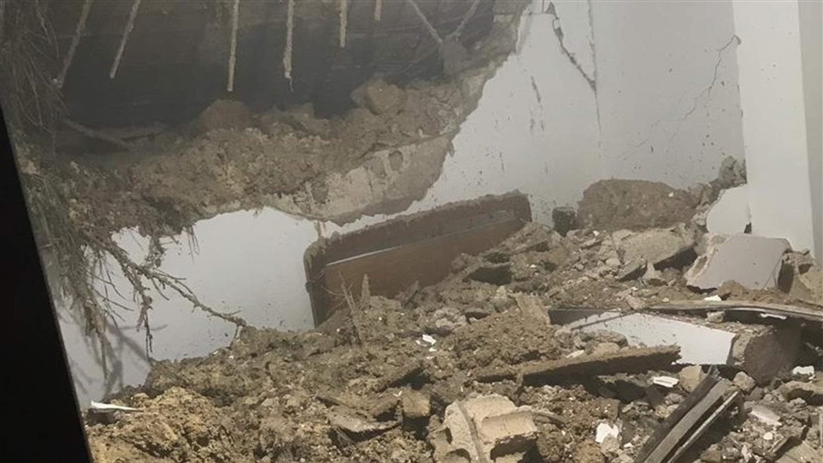 سقوط حائط