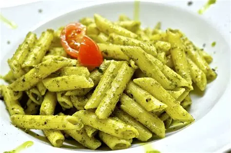 <strong>مكرونة </strong><span style=