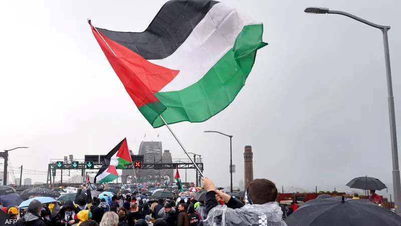 <strong> بريطانيا وكندا وأستراليا تعترف رسميا بالدولة الفلسطينية</strong>
