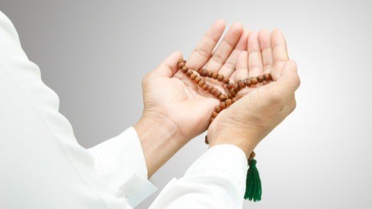 <strong>مناجاة العبد ربه</strong>
