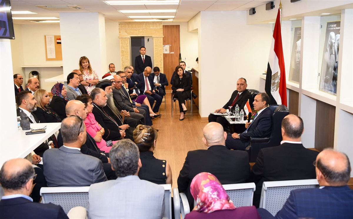 وزير الخارجية يلتقي أبناء الجالية المصرية بنيويورك