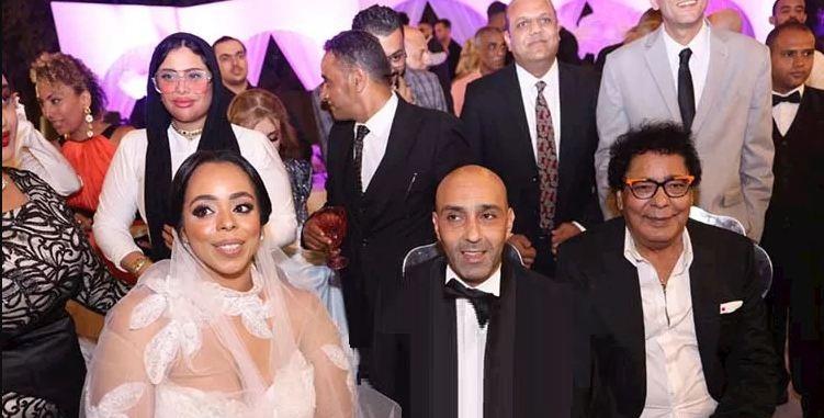 <strong>حفل زفاف ابنة شقيقة محمد منير</strong>